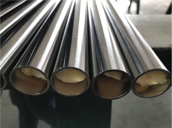 Inconel 600 Alloy Seamless Pipes & Tubes