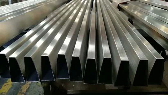 Inconel 600(UNS N06600,2.4816) Welded Pipes